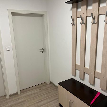 Beautiful 2 Bedroom Apartment Prostějov Esterno foto
