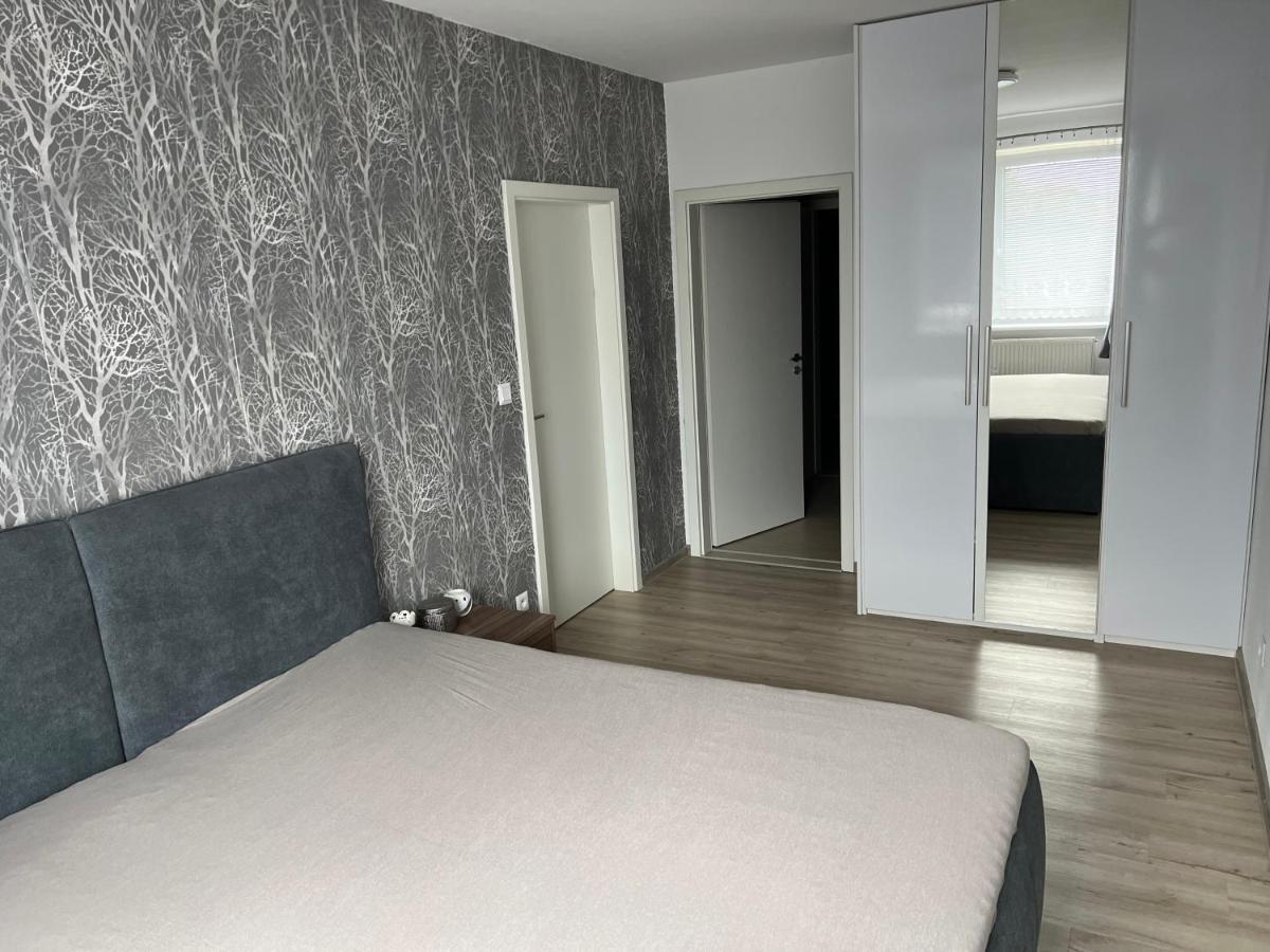 Beautiful 2 Bedroom Apartment Prostějov Esterno foto